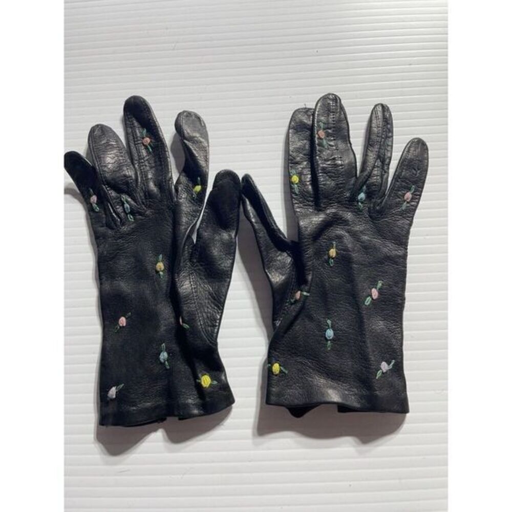Vintage Ladies Gloves Leather w/Embroided Flowers, Black